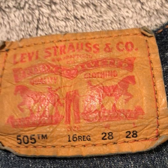 Levis 505 straight jeans sz 16 Reg/ 28 x 28, med wash/5 pocket - Picture 4 of 14